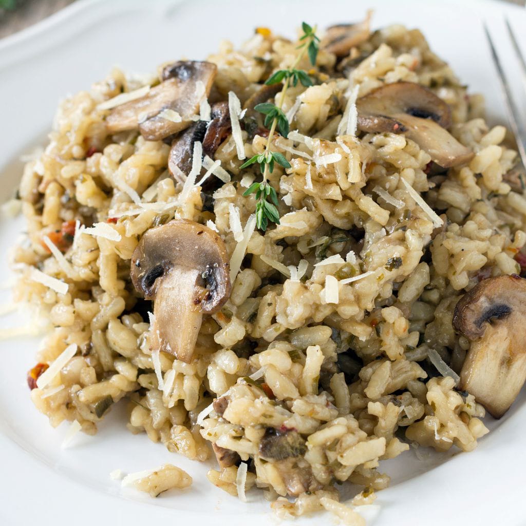 Risotto aux champignons maison : la recette crémeuse et parfumée à l’italienne
